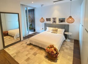 5 bedrooms, iron/ironing board, WiFi, bed sheets -  Luxury Ocean Front Loft in Rio De Janeiro Joa (Joá Rio de Janeiro)