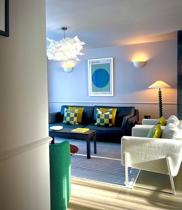 Living area - Brighton Boutique Loft Apartment (Brighton and Hove)