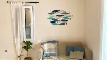 38-inch Smart TV with digital channels