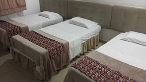 Standard Triple Room - Hotel Bella Suiza Campestre (Villavicencio)