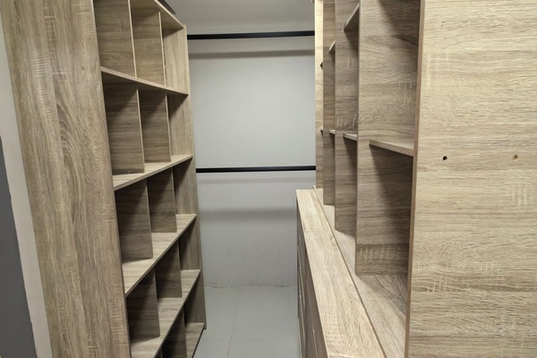 Kamar Keluarga, 1 kamar tidur, pemandangan halaman | Seprai premium, selimut bulu angsa, dan kedap suara