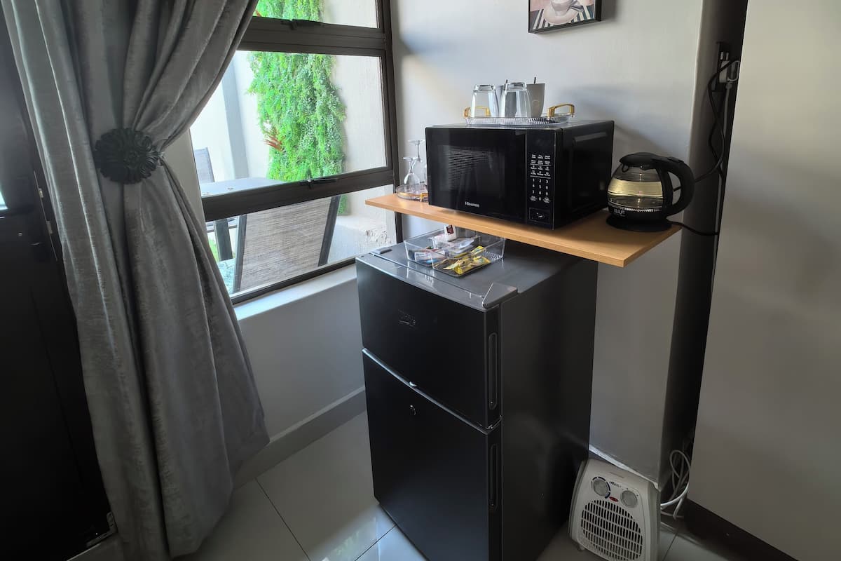 Deluxe Suite | Premium bedding, down comforters, individually decorated