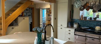 Beautiful 2 Bed large homely luxurious cottage nr Bicester Brackley Buckingham 