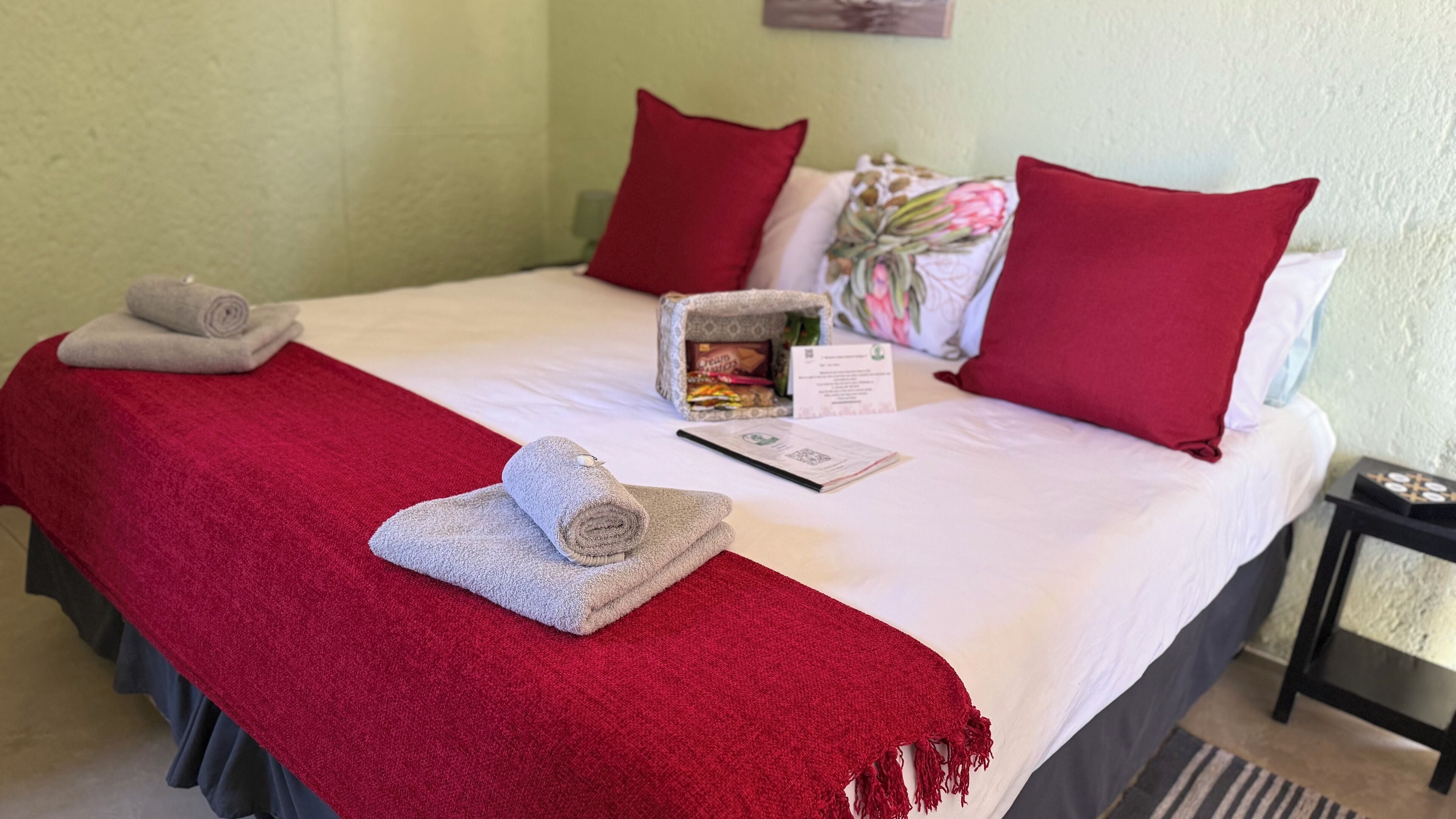 Double Room, Garden View | Laptop workspace, blackout drapes, free WiFi