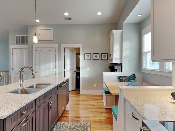 Estudi (4 Bedrooms) | Servei de l'allotjament