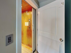 Studio (4 Bedrooms) | Ausstattung der Unterkunft