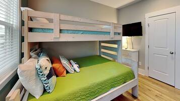 Studio (4 Bedrooms) | Kemudahan hartanah