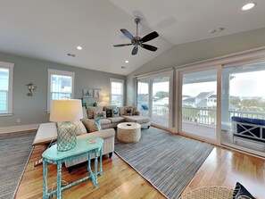 Estudi (4 Bedrooms) | Servei de l'allotjament