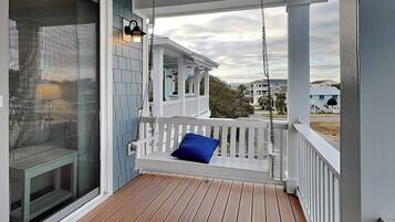 Studio (4 Bedrooms) | Kemudahan hartanah