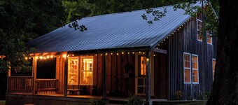 Cabin at Calico Springs - Bluegrass and Bourbon