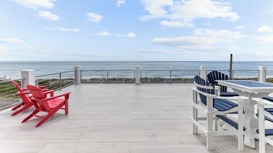 Dune Our Thing by Topsail Realty