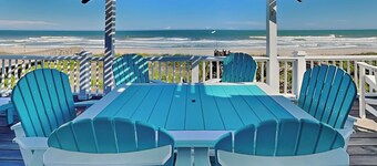 Blue Me A Wave by Topsail Realty