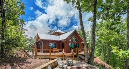 Castle Rock | Gorgeous Mountain Cabin, Sleeps 6