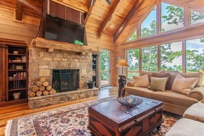 TV connectée, cheminée