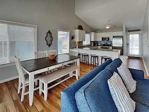 Studio (3 Bedrooms) | Property amenity - Hicks by Topsail Realty (Holly Ridge)