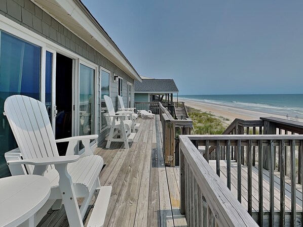 Studio (3 Bedrooms) | Front of property - Hicks (Holly Ridge)