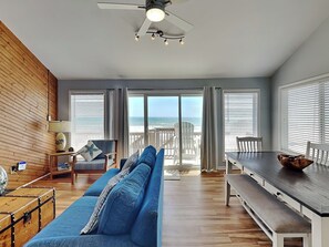 Studio (3 Bedrooms) | Property amenity