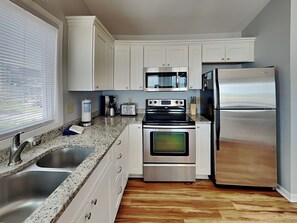 Studio (3 Bedrooms) | Property amenity - Hicks by Topsail Realty (Holly Ridge)
