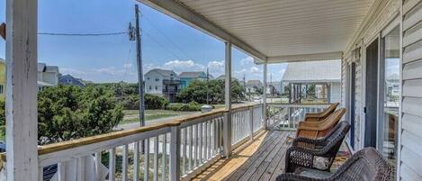 Studio (3 Bedrooms) | Property grounds