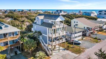 Studio (4 Bedrooms) | Property amenity