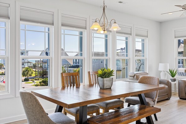 Studio (4 Bedrooms) | Property amenity