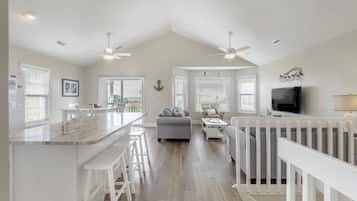 Studio (4 Bedrooms) | Property amenity