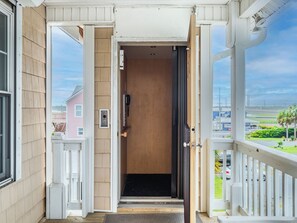 Studio (4 Bedrooms) | Property amenity