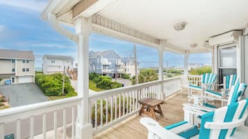 Studio (4 Bedrooms) | Property amenity