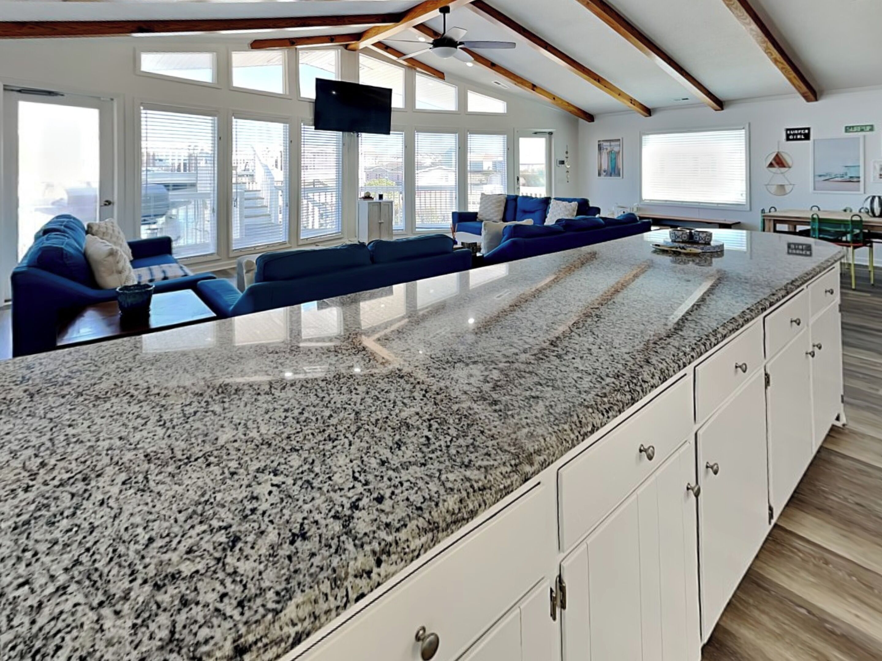 Studio (5 Bedrooms) | Property amenity