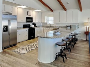 Studio (5 Bedrooms) | Property amenity - Bellcove by Topsail Realty (Holly Ridge)