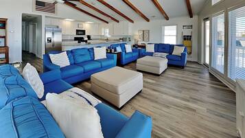 Studio (5 Bedrooms) | Property amenity