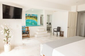 4 chambres, fer et planche à repasser, Wi-Fi, draps fournis