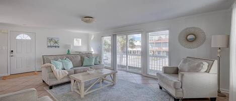 Studio (3 Bedrooms) | Property amenity