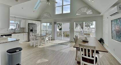 Sany Lu by Topsail Realty