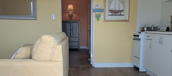 One BR beach condo with pool!