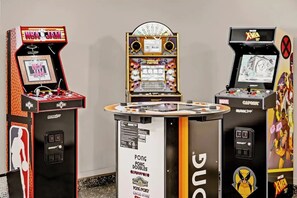 Spielezimmer
