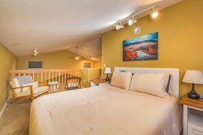 3 bedrooms, travel cot, free WiFi, bed sheets