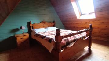3 bedrooms, WiFi, bed sheets