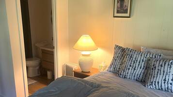 3 habitaciones, tabla de planchar con plancha, wifi y ropa de cama