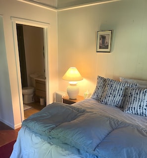3 habitaciones, tabla de planchar con plancha, wifi y ropa de cama
