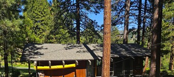 New Listing! Charming 3-bedroom cabin on Golf Course in lovely Incline Village