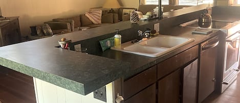 Microwave, oven, stovetop, dishwasher