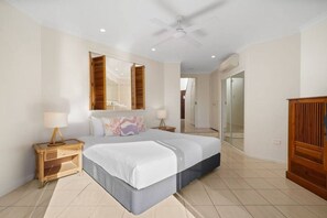 2 bedrooms, iron/ironing board, travel cot, free WiFi