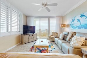 Télévision, baby-foot