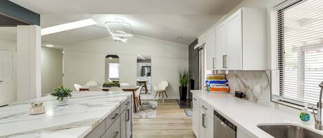 Fridge, microwave, stovetop, dishwasher