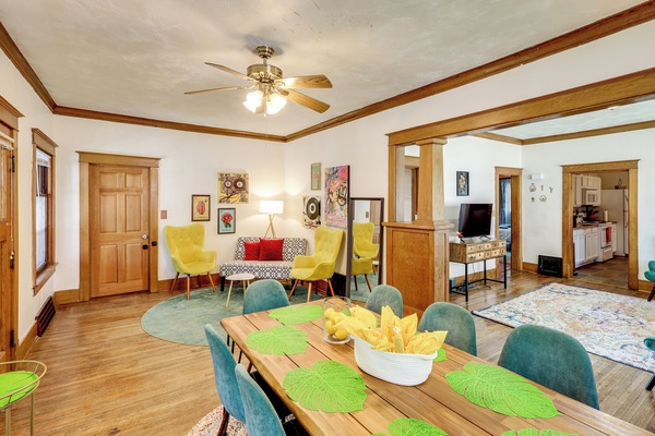 Lincoln Vacation Rental | 6BR | 2BA | 2,000 Sq Ft | Step-Free Entry