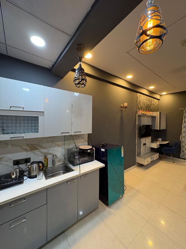 Mikrobølgeovn, ovn, kogeplade