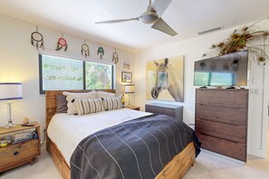 4 bedrooms, iron/ironing board, Internet, bed sheets