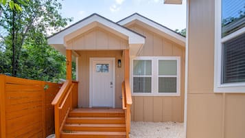 Studio | 2 bedrooms