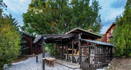 Chalet Likouresi Village